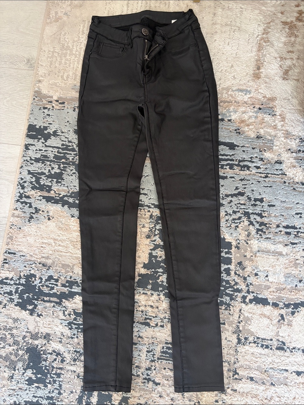 BIANCO Women’s Black High-Waist Stretch Jeans